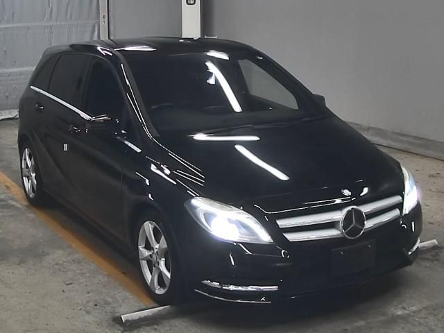 22 Mercedes benz B class 246242 2013 г. (ZIP Tokyo)